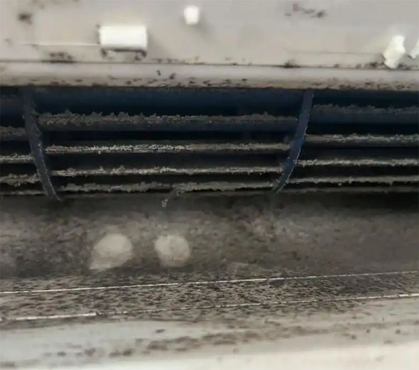 杭锦空调吹的风有股烧焦味是怎么回事